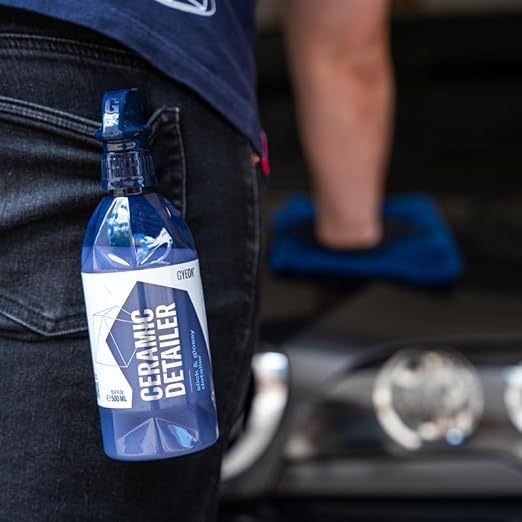 GYEON Ceramic Detailer SiO2 Spray Gloss Enhancer Hydrophobic Quick Detailer Paint Coating Maintenance Water Repellent Slick Finish Easy Spray-on protectant for car Motorcycle Exterior Surfaces